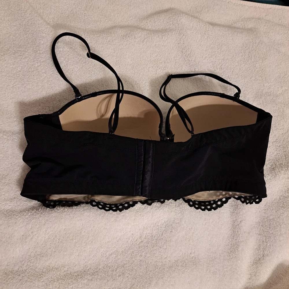 Cacique 42C Black Lace Bra - Picture 2 of 4